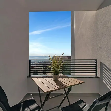 Luxury Sidro With Free Parking