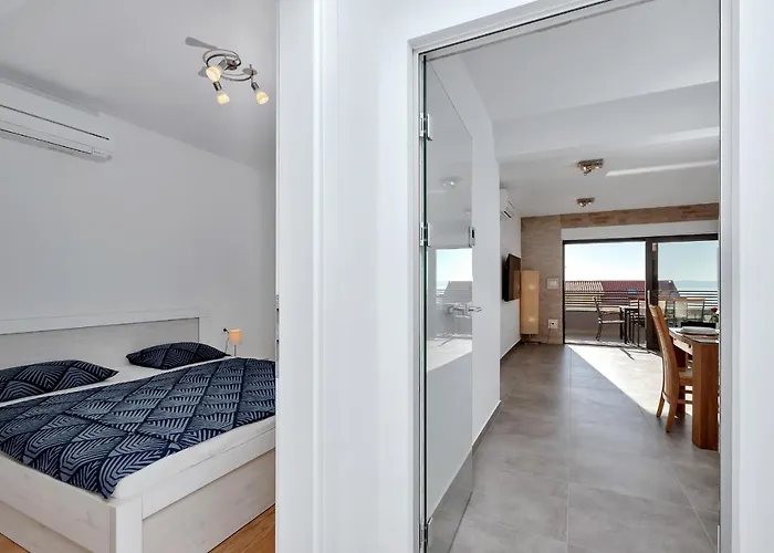 Luxury Sidro With Free Parking דירה מאקרסקה