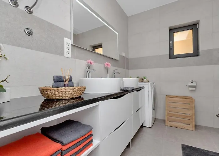 Luxury Sidro With Free Parking דירה *