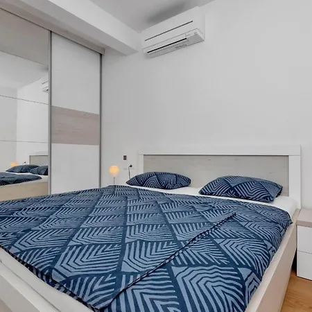 Luxury Sidro With Free Parking Apartament