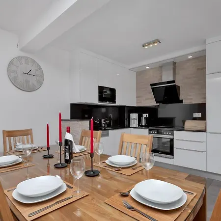 Luxury Sidro With Free Parking Apartman