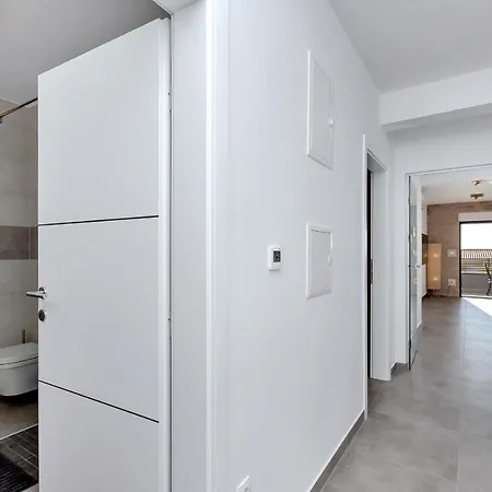 Luxury Sidro With Free Parking Makarská