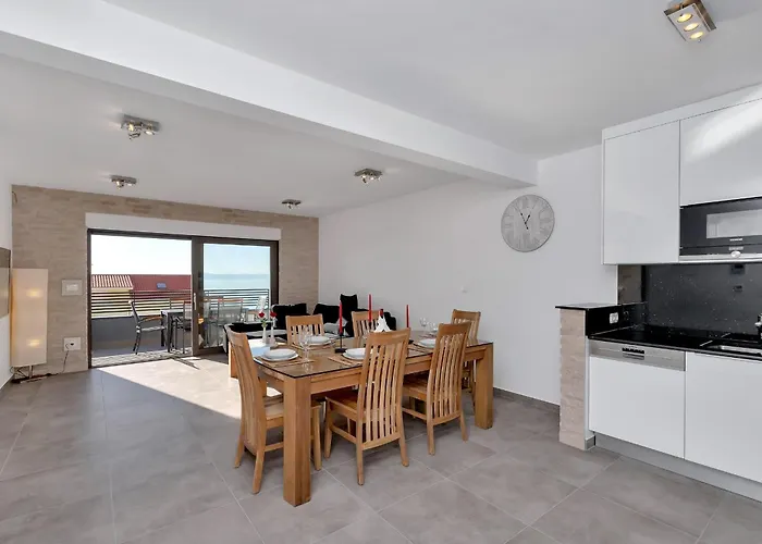 Luxury Sidro With Free Parking